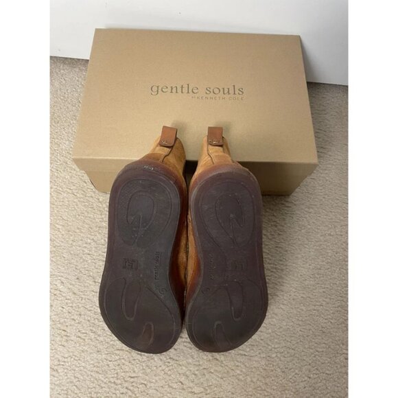 Gentle Souls Suede Chelsea Boots Cognac Brown Size 10 main image 9